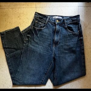 Mom fit jeans